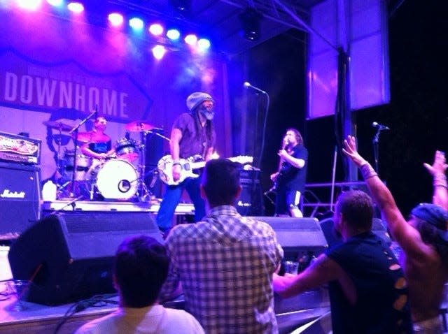 NIL8 performs at the 2018 Downhome Music Festival in Springfield.