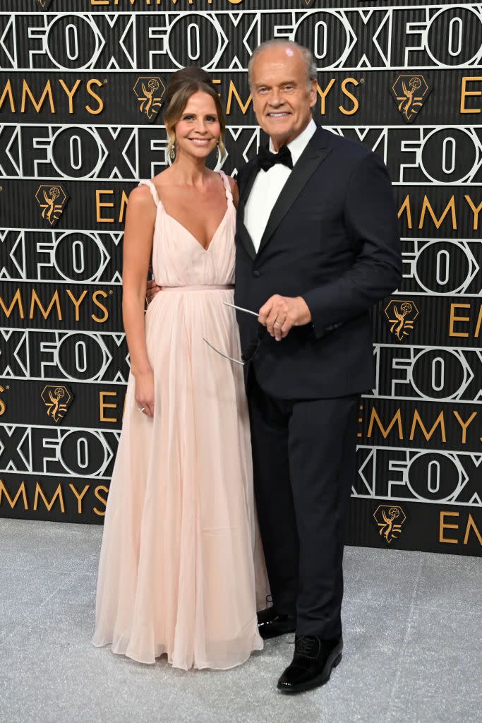 kayte walsh and kelsey grammer at us entertainment tv awards emmys red carpet