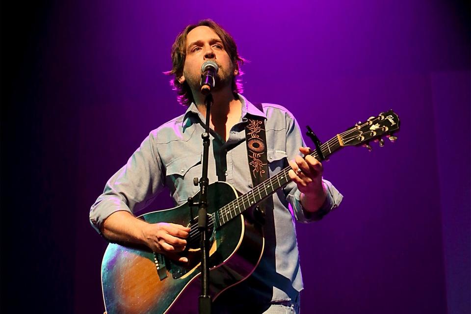 Hayes Carll on 'What it Is,' politics, Kenny Chesney