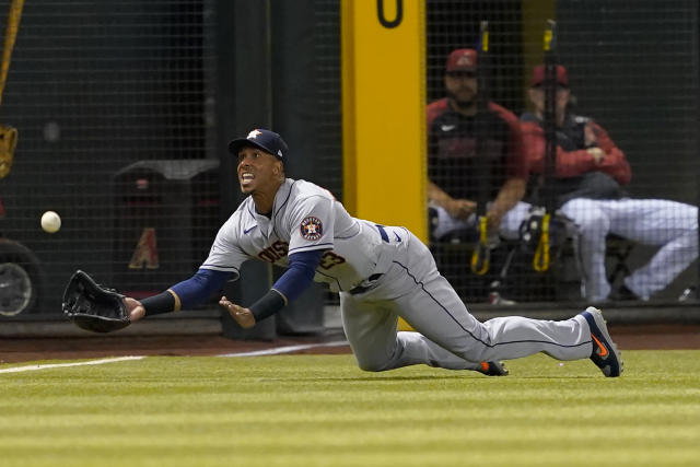 Brantley's clutch hit in 9th lifts Astros over D-backs 2-1