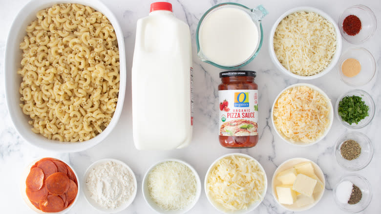 pizza mac cheese skillet ingredients