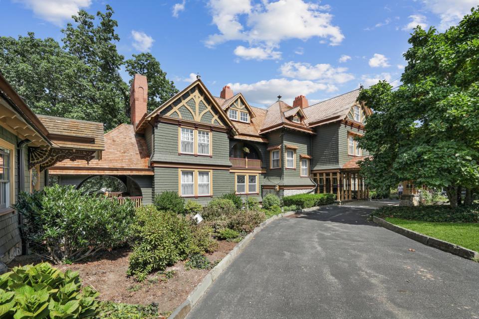 Lotta Crabtree's Lake Hopatcong home at 33 Edgemere Avenue in Mount Arlington hit the market in 2022 for roughly $3.5 million.