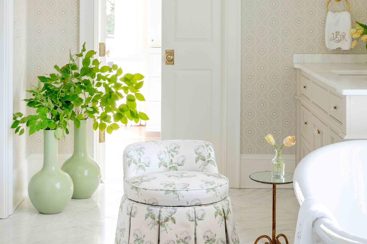 9 Creative Ways to Style All Those Empty Corners in Your Home