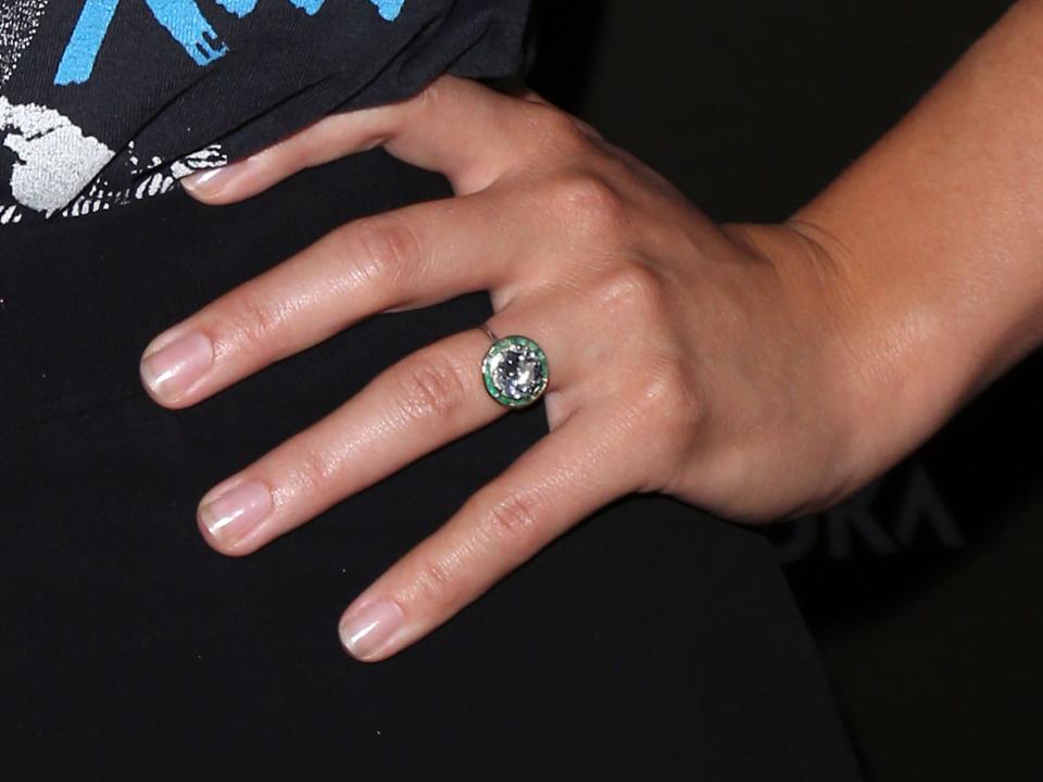 olivia wilde engagement ring