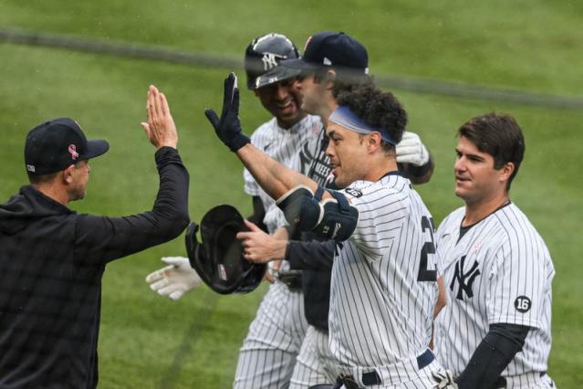 Giancarlo Stanton blasts upper-deck shot into center field at Yankee Stadium