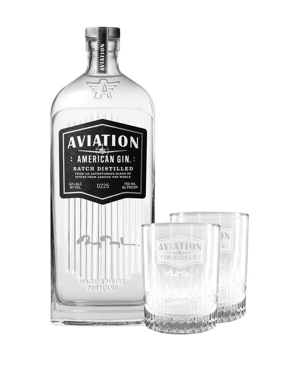 Aviation American Gin with 2 Glasses