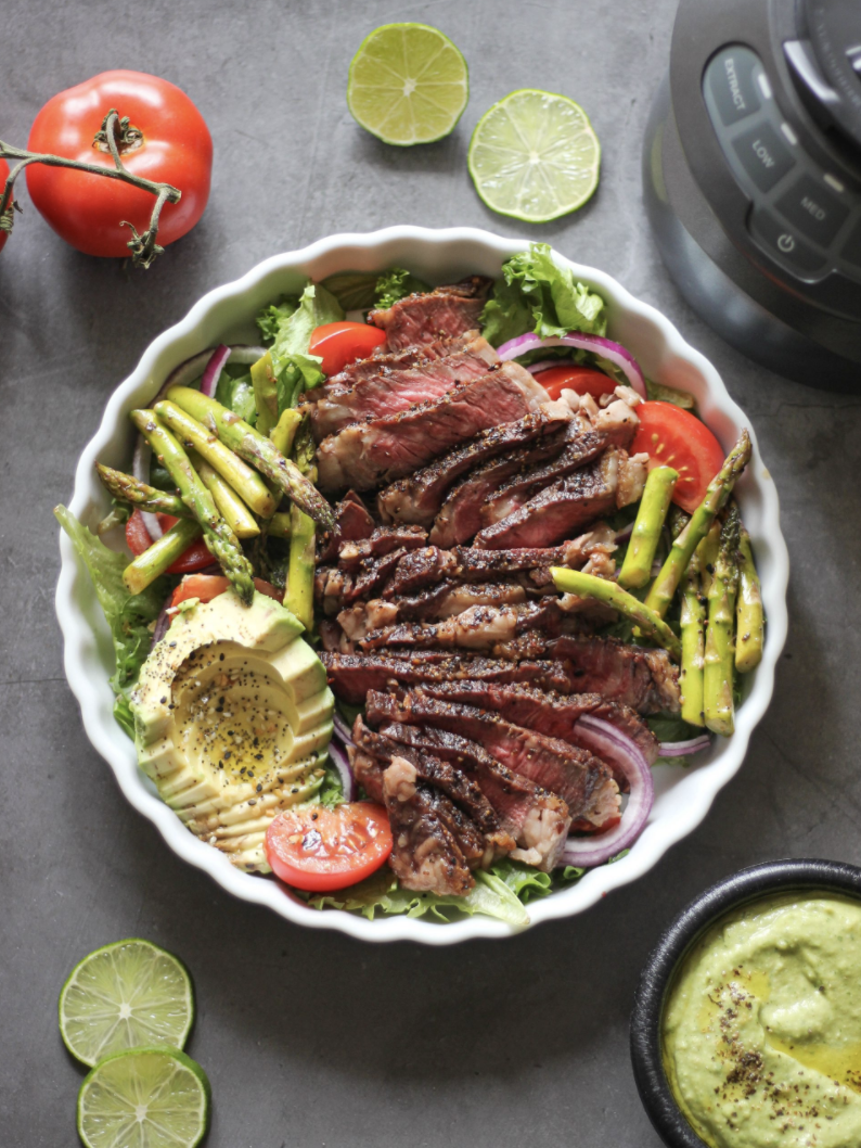 Steak Salad With Creamy Herb Sauce