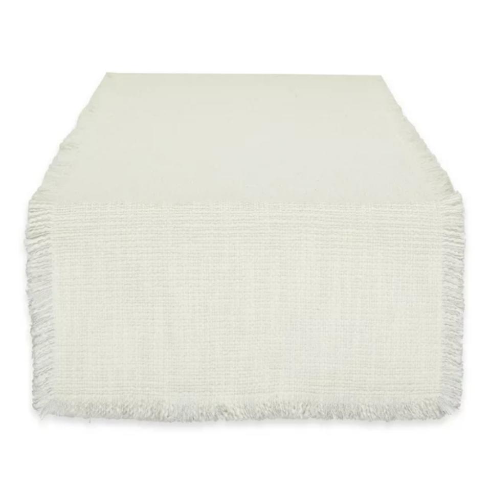 cream table runner