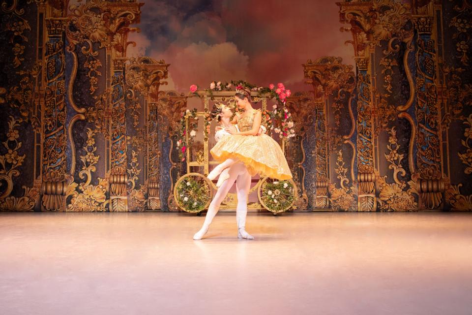 Gorskaya-Hartwick Productions will present the World Ballet Series production "Cinderella" at the Palace Theatre on Friday.