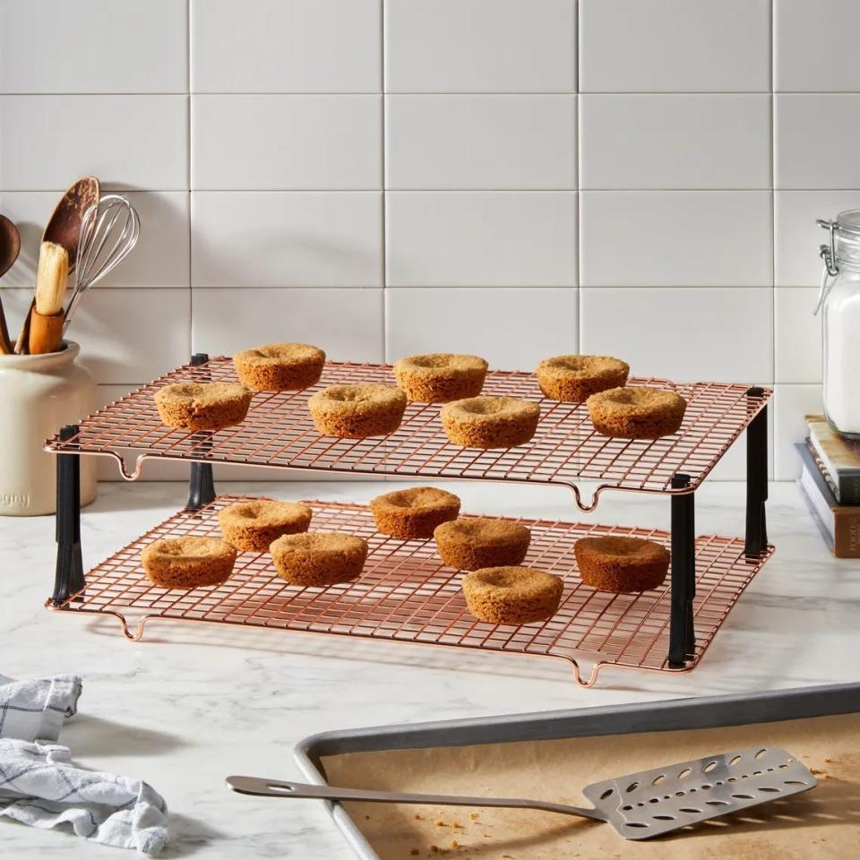 34) Stackable Cooling Rack