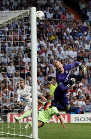 Football Soccer - Real Madrid v Manchester City - UEFA Champions League Semi Final Second Leg - Estadio Santiago Bernabeu, Madrid, Spain - 4/5/16Gareth Bale scores the first goal for Real MadridReuters / Paul HannaLivepic