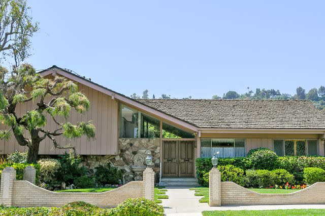 <p>PG/Bauer-Griffin/GC Images</p> Exterior shot of 'The Brady Bunch' house in Studio City, Los Angeles.