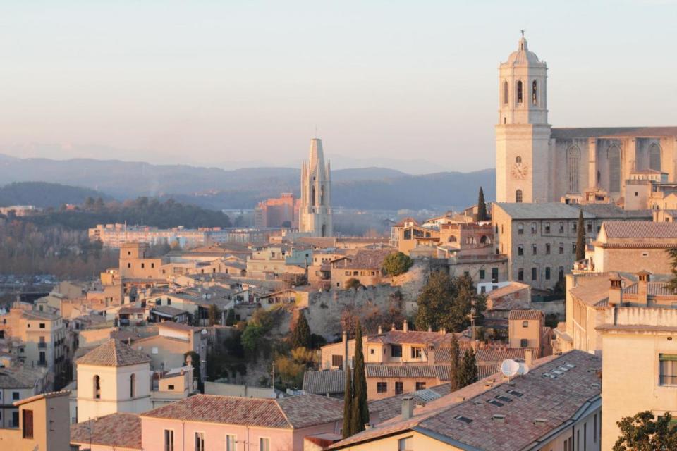 Girona (IreneLasus/Pixabay)