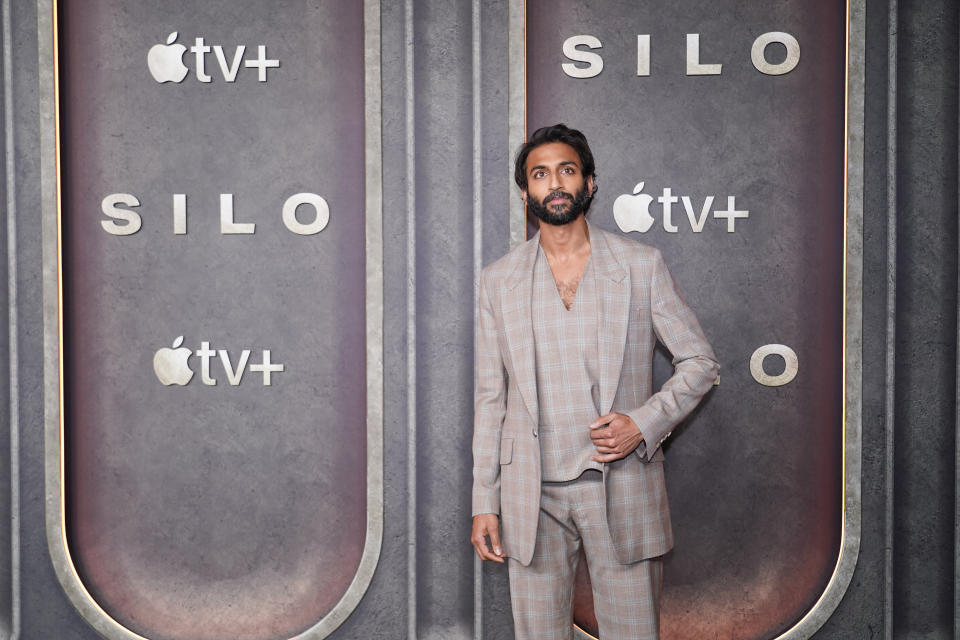 Actor Avi Nash arrives to attend the premiere of Silo, in London, Tuesday, April 25, 2023.(Photo by Alberto Pezzali/Invision/AP)