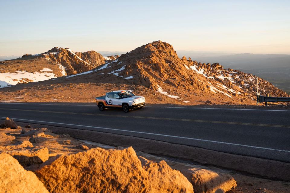 rivian r1t 102 pikes peak international hill climb