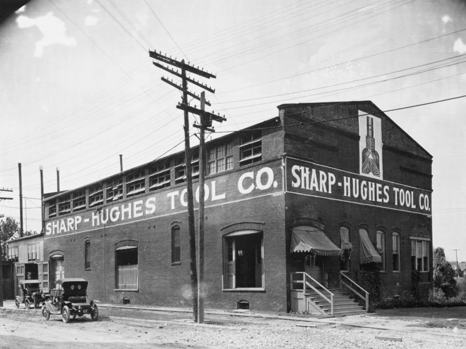The Hughes Tool Company building in 1909