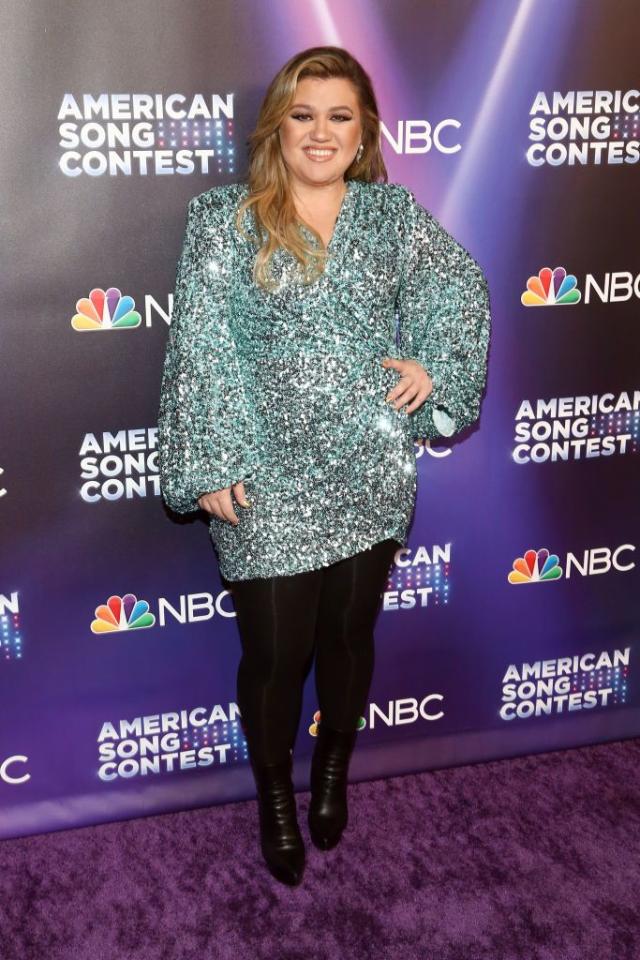 Kelly Clarkson Fans Say She's a Legend for Her Latest Red Carpet Look