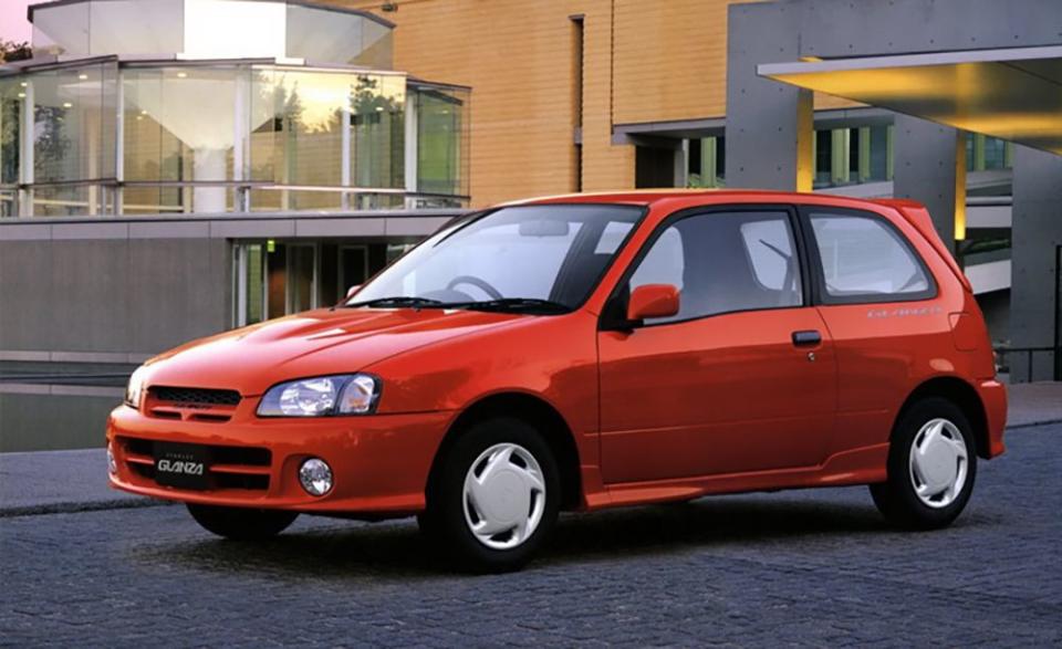 Toyota Starlet Glanza-V