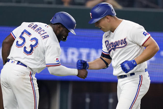 Tucker goes deep as Astros rally in 8th to beat Rangers 4-3