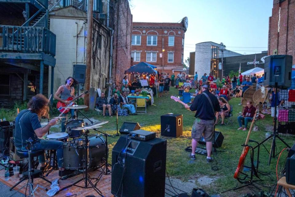 HOOKiE returns to Alton’s Night Market on Broadway Thursday, July 13.