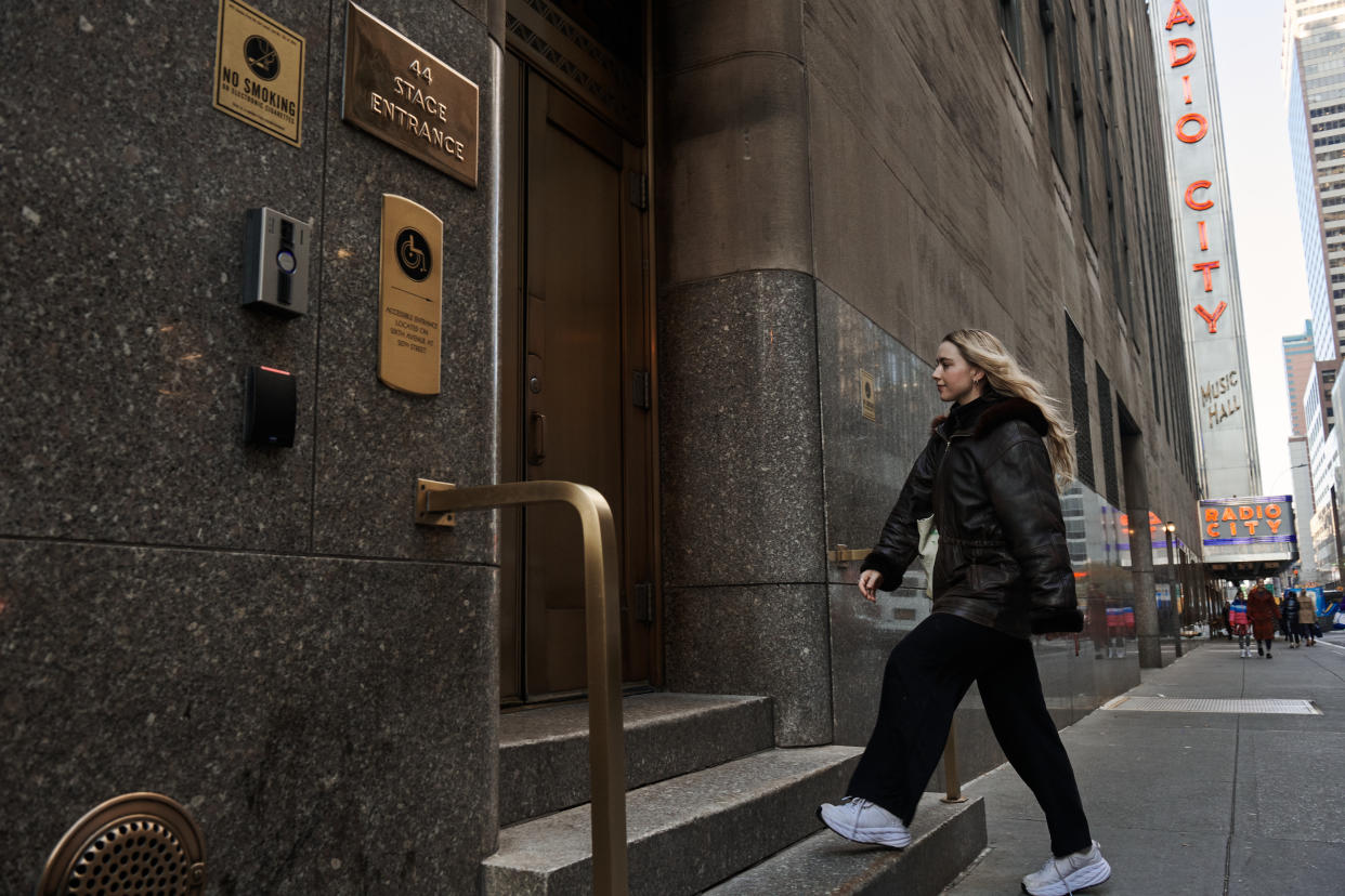 Weinmaster arrives at Radio City Music Hall. 