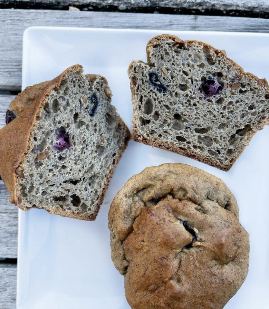 Banana berry muffins. (Credit: @FreckledFoodie)