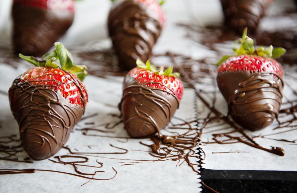 The Best Sites to Buy Chocolate Covered Strawberries