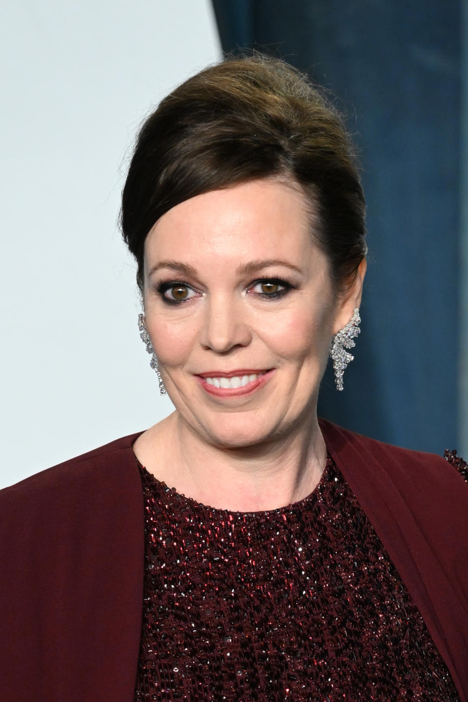 Olivia Colman attends 2022 Vanity Fair Oscar Party