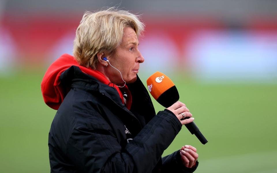 Martina Voss-Tecklenburg ist aufs öffentlich-rechtliche Fernsehen nicht gut zu sprechen. Die Bundestrainerin der DFB-Frauen ärgert sich über wenig attraktve Anstoßzeiten. (Bild: 2021 Getty Images/Martin Rose)