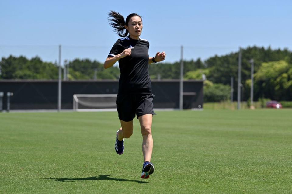 日本的山下良美是今屆世界盃執法的3位女球證之一。