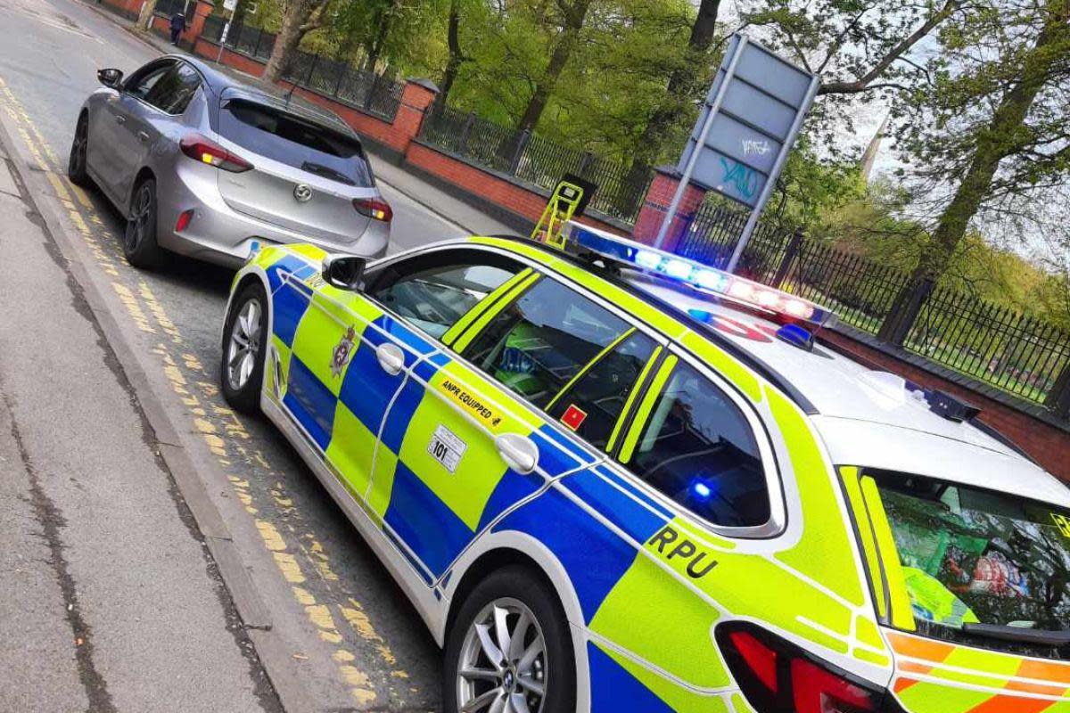 A traffic stop in Swindon <i>(Image: Wiltshire Police)</i>