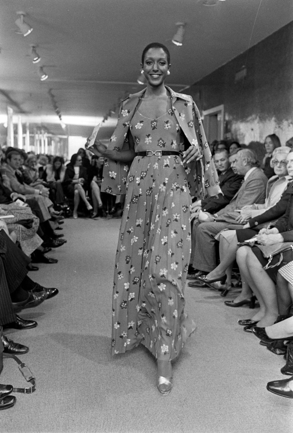 runway show, 1970s fashion, retro style, vintage fashion, vintage fashion