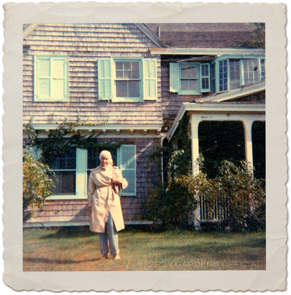 Photo credit: Grey Gardens Official