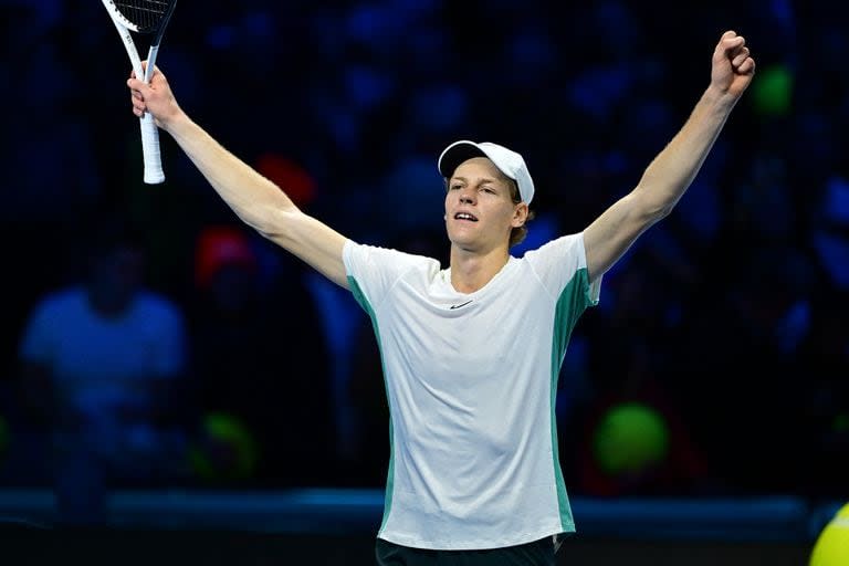 Jannik Sinner le ganó a Daniil Medvedev con un tenis de alto nivel.