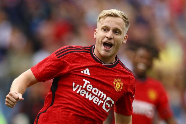 Man Utd injury blow with Donny Van de Beek out for SEASON after