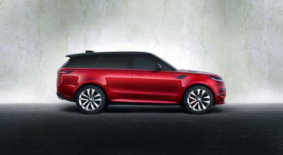 New Range Rover Sport車側俐落的外觀線條，風阻係數僅有 0.29。