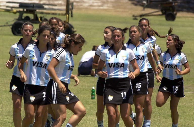 El plantel que dio origen a las Leonas como tal consiguió el primer título ecuménico en Perth 2002