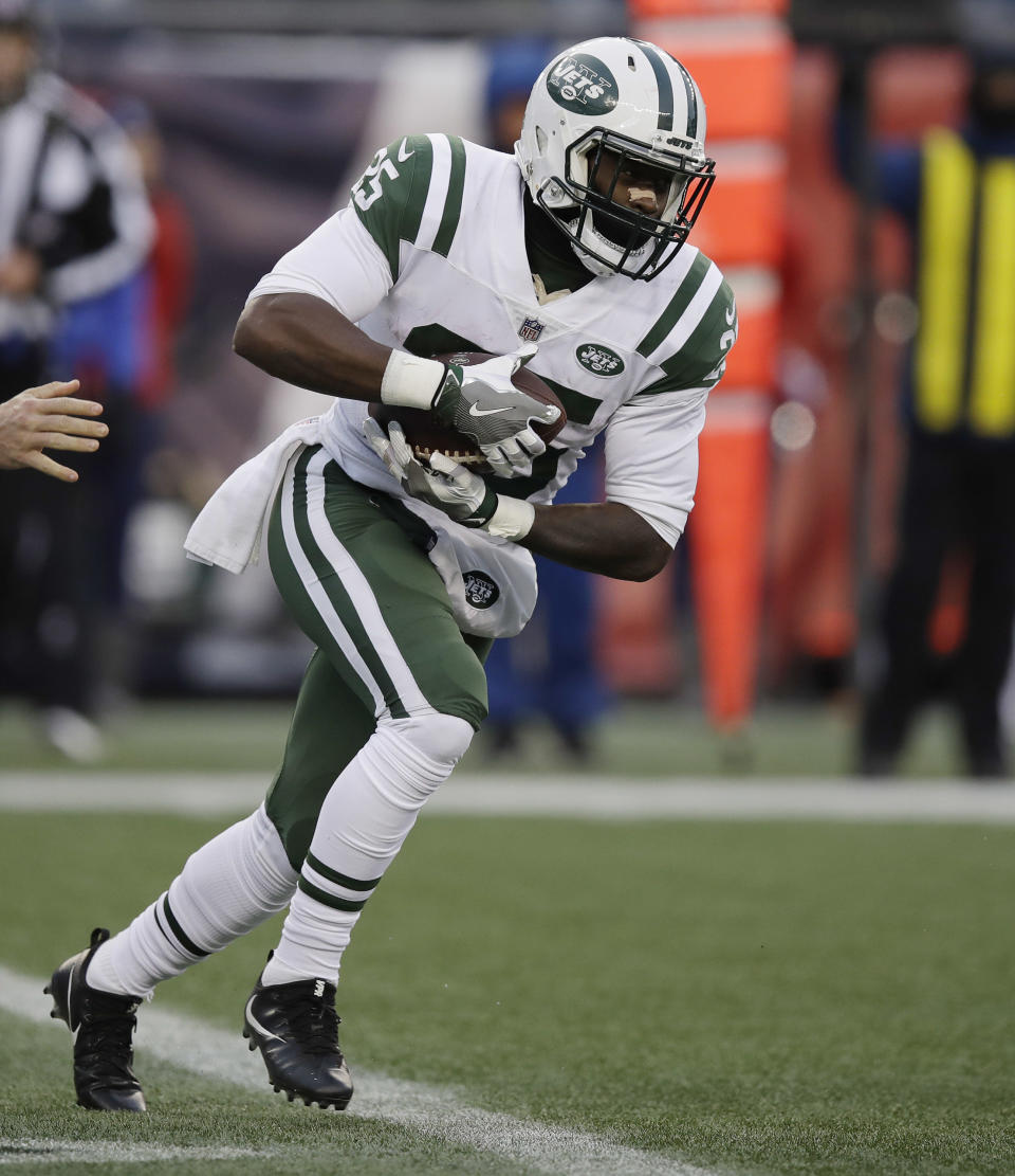 Can the Jets’ Elijah McGuire pick up where Bilal Powell left off? Yahoo Fanalyst Liz Loza likes his chances of producing in Week 9. (AP Photo/Charles Krupa)