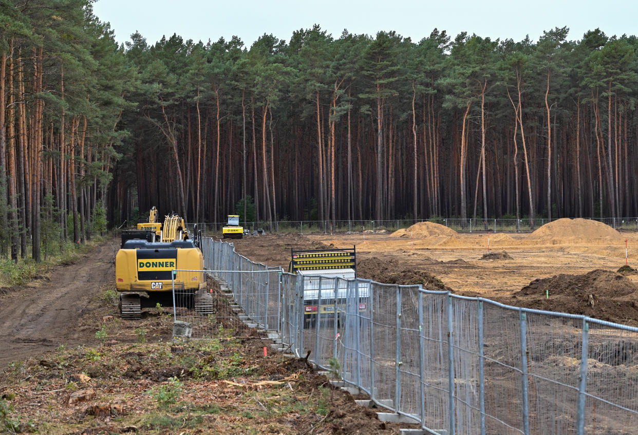 From July 2021, about 500,000 Tesla cars are to roll off the company's Gigafactory site in Brandenburg (above), Grünheide, near Berlin. Photo: Patrick Pleul/Picture Alliance via Getty