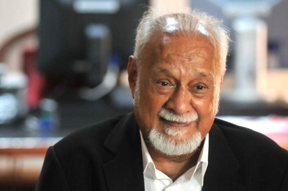 V. Anbalagan, assistant news editor at The Malaysian Insider, says his friendship with the late Karpal began in 1986 when he was reporting in Seremban. Anbalagan was one of the few who was close to the late politician. – The Malaysian Insider pic, April 17, 2014.