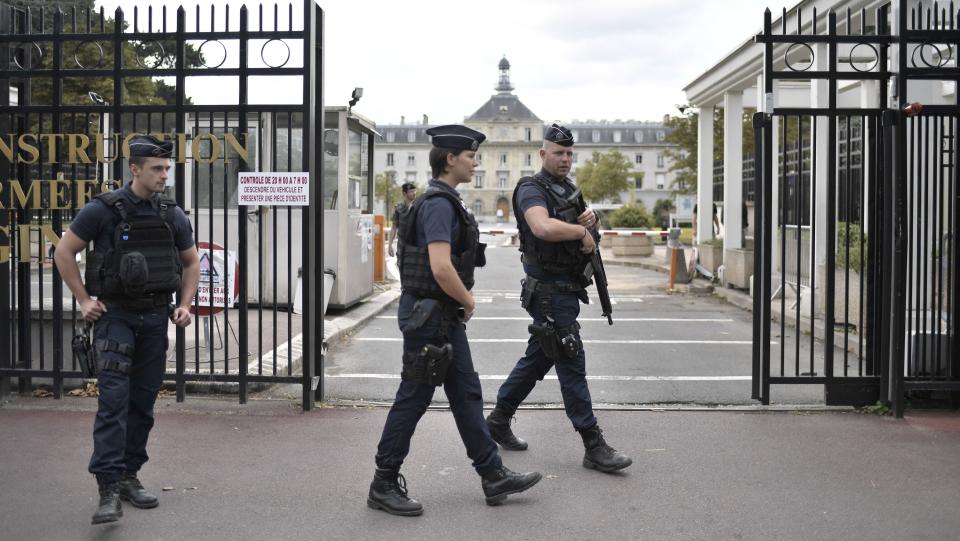 Car attack on soldiers in Paris suburb