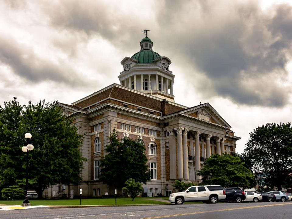 The Giles County Courthouse where an all-white jury deliberated in a room adorned by Confederate symbols  (Getty Images)