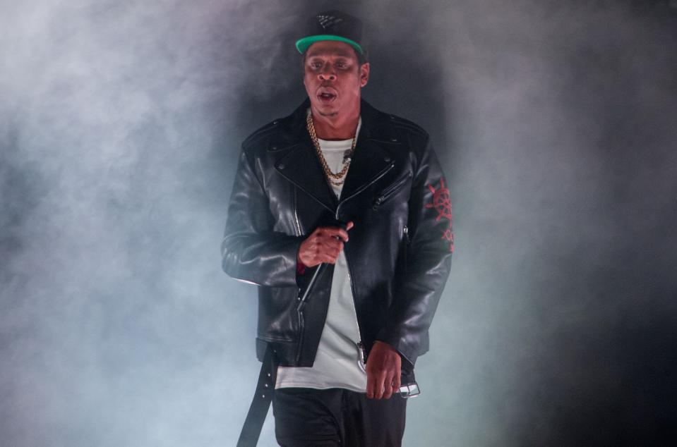 <p>Jay-Z macht nicht nur mit Musik und als Sportmanager sein Geld, sondern auch mit Alkohol. Er ist Teilhaber von Armand de Brignac Champagner und D’Ussé Kognak. (Foto: Rex) </p>