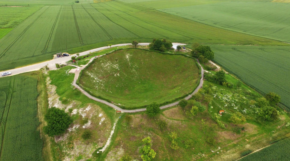 France and Britain mark the 100th anniversary of the deadliest battle of WWI – Battle of the Sommes