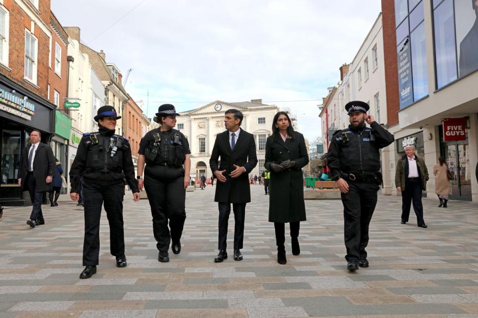 From left: Community support officer Sonja Viner, police sergeant Sophie Chesters, Prime Minister Rishi Sunak, Home Secretary Suella Braverman and police sergeant Matt Collins during a visit to a community centre in Chelmsford, Essex (PA Wire)