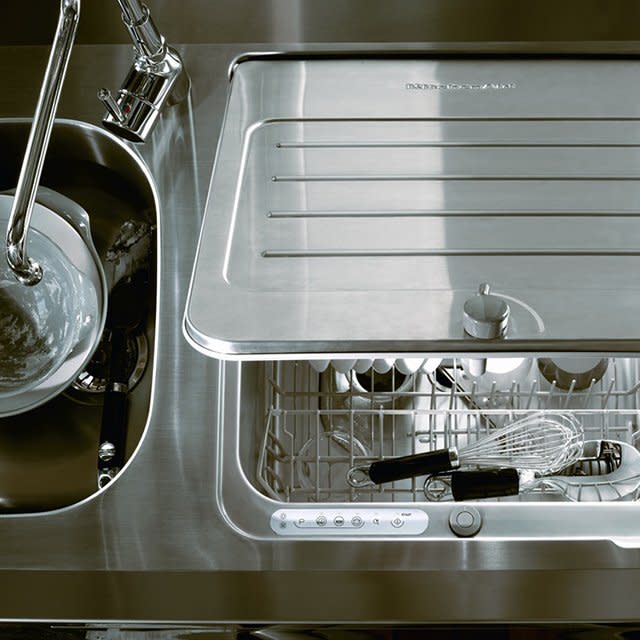 This Compact Dishwasher Fits in Your Kitchen Sink