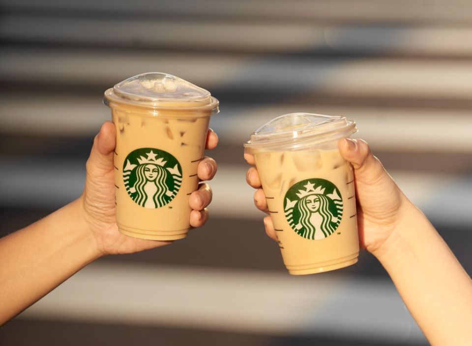 星巴克宣布今天起至周三（12日）連續3天推出買一送一活動。(翻攝自星巴克咖啡同好會(Starbucks Coffee)FB)