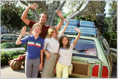 Family waving from the movie 'Vacation'