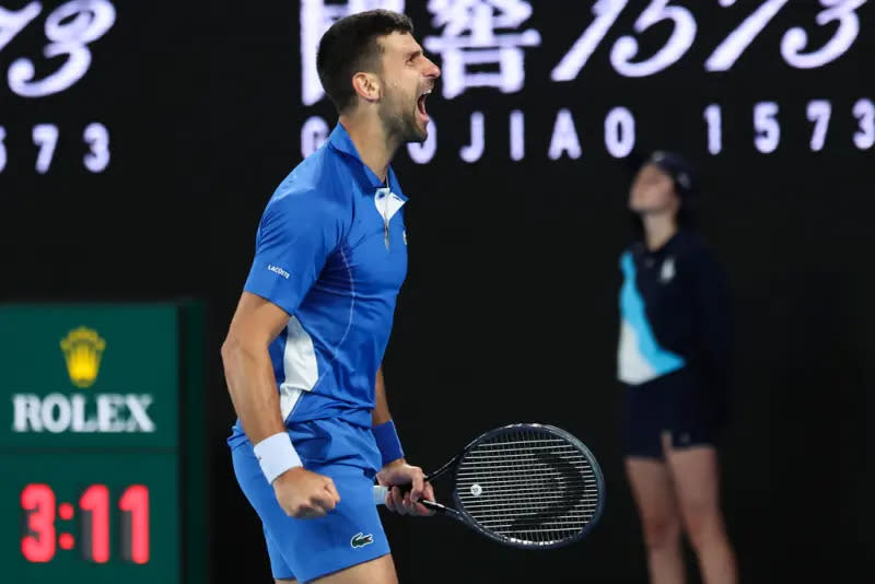 ▲世界球王Novak Djokovic不爽被干擾，爆氣怒嗆球迷。（圖／美聯社／達志影像）