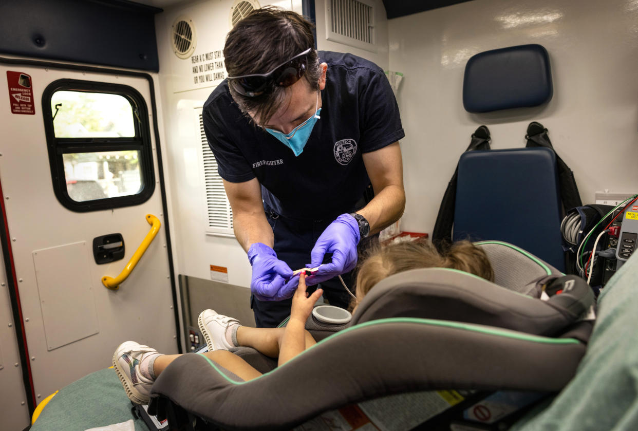 Image: Houston EMS Attends To Suspected COVID-19 Patients Amid Surge In Delta Variant (John Moore / Getty Images file)